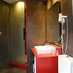 Lino Hotel 2*