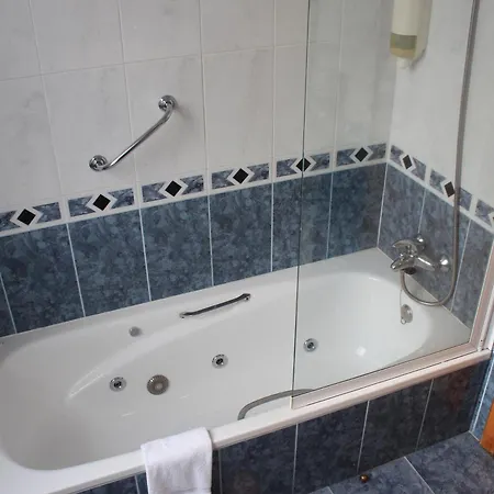 Otel Lino 2*