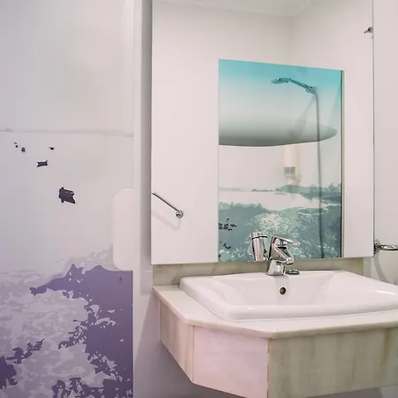 Lino فندق فيجو