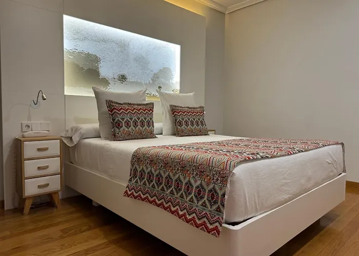 利诺酒店 2* 比戈